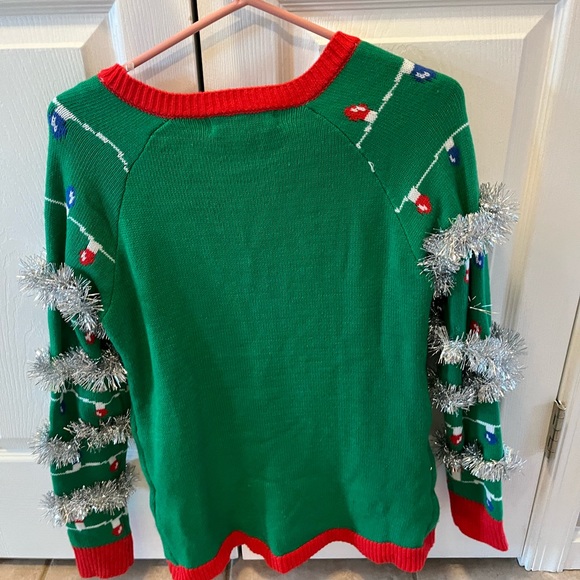 Adorable Cat Christmas sweater with balls and tinsel.  Size Small - Picture 4 of 4